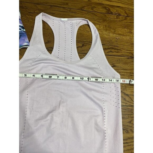 Lot Of Two Fabletics Dusty Pink Tank Perforated Seamless Women's Small? Bra - Picture 8 of 10